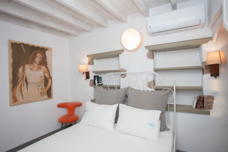 Bedroom 2, Villa Chora, South Aegean