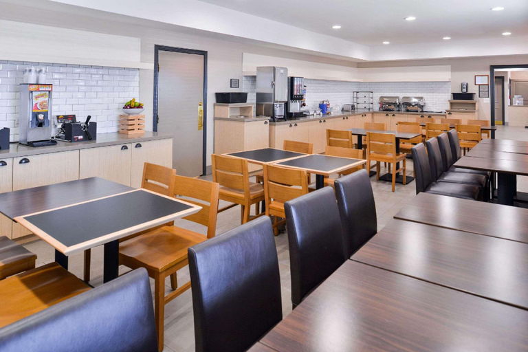 Food & Drinks 5, Country Inn & Suites by Radisson, Tinley Park, IL, Will