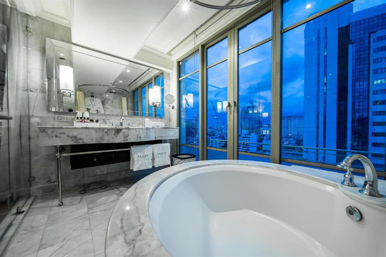 Bathroom 4