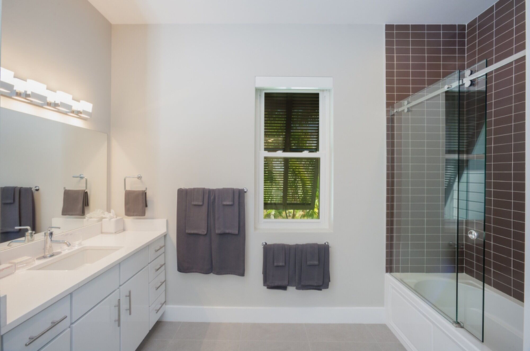 Bathroom 4, Luxury Cayman Villas