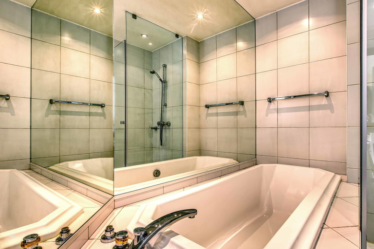Bathroom 4, Citotel La Residence, Meurthe-et-Moselle