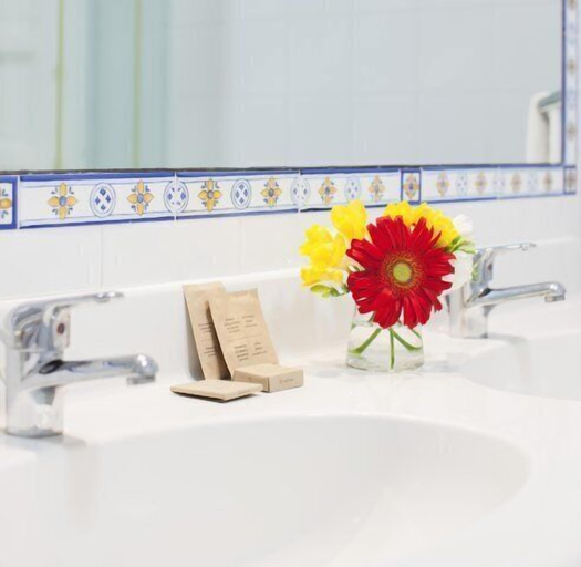 Bathroom, Zahira Resort, Trapani