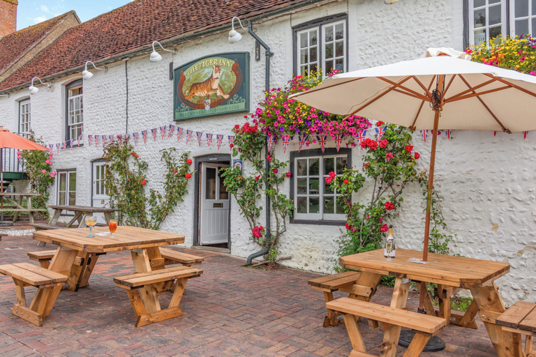 Exterior & Views 2, Grace - Tiger Inn, East Sussex