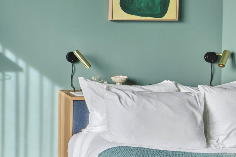 Bedroom 16