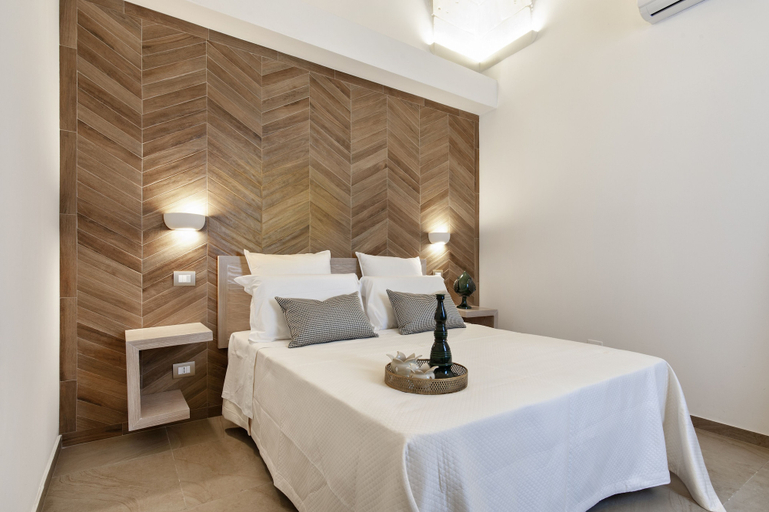 Bedroom 5, Palazzo San Lazzaro Rooms & Suites, Lecce