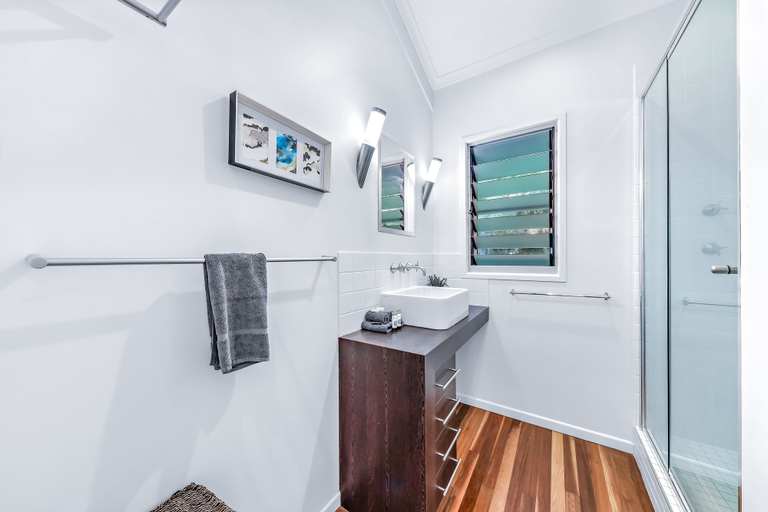 Bathroom 3, Mandalay Escape Serenity and Pool, Whitsunday