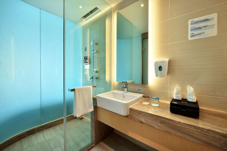 Bathroom 4, Holiday Inn Express CHENGDU TIANHE by IHG, Chengdu