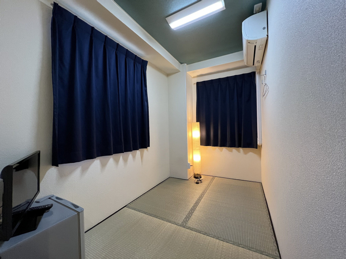 Bedroom 12