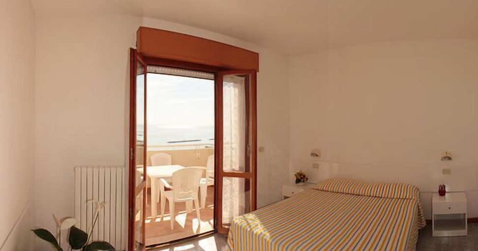 Bedroom 3, Residence Azzurro, Ascoli Piceno