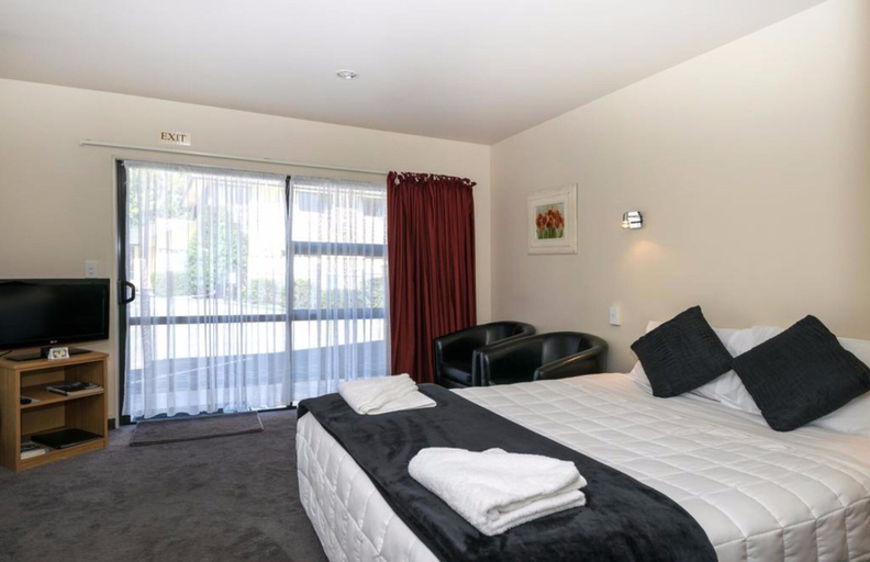 Bedroom 3, Ashleigh Court Motel, Marlborough