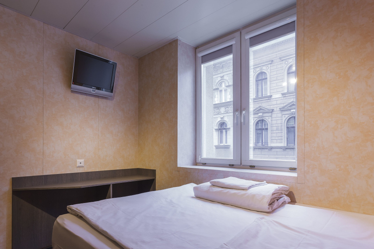 Bedroom 3, TL Hotel Budapest, Budapesti