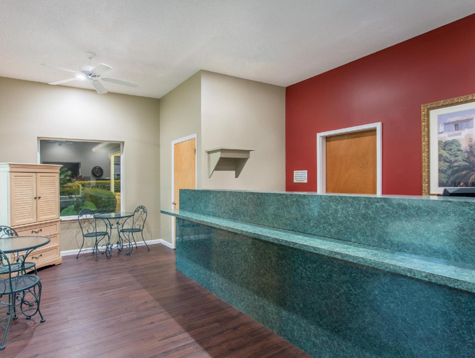 Public Area 2, Super 8 by Wyndham Monticello, Jefferson