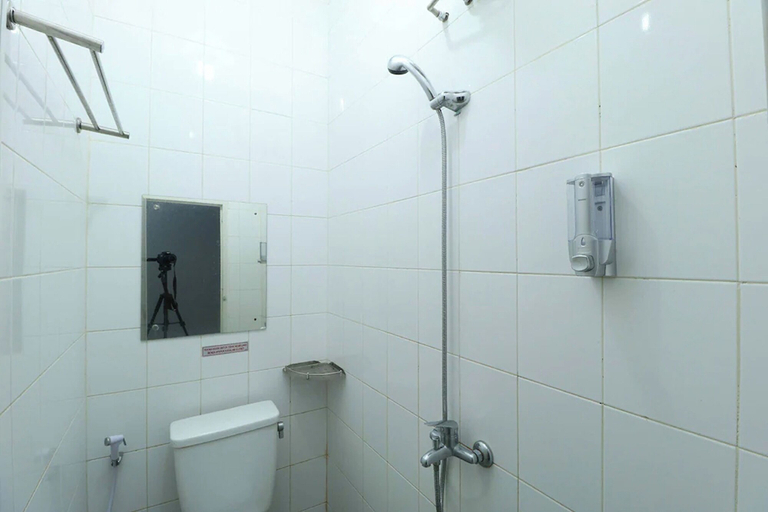 Bathroom 5, Barada Rooms, Tangerang