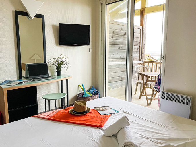 Bedroom 4, VVF Narbonne-Plage Saint-Pierre-la-Mer, Aude