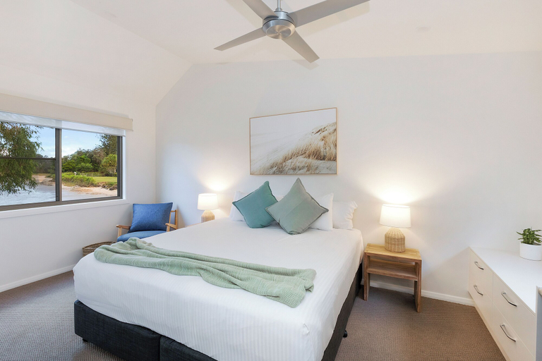 Bedroom 3, Reflections Massy Greene - Holiday Park, Byron