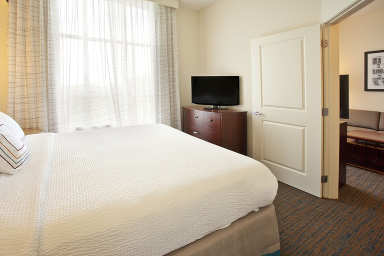 Bedroom 3, Residence Inn by Marriott Baltimore Hunt Valley, Baltimore