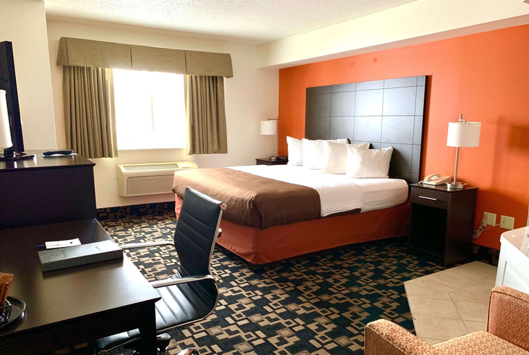 Bedroom 3, AmericInn by Wyndham Wausau, Marathon