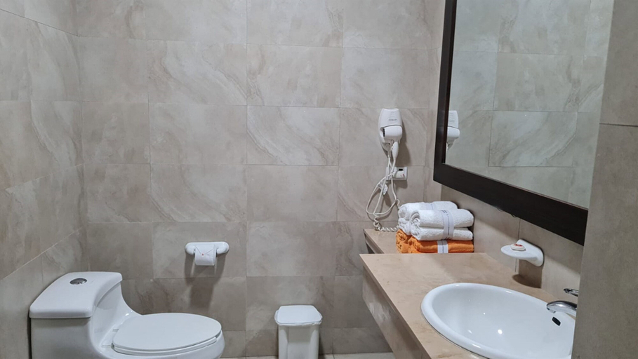 Bathroom 3, GHL Relax Hotel Makana Resort, Atacames
