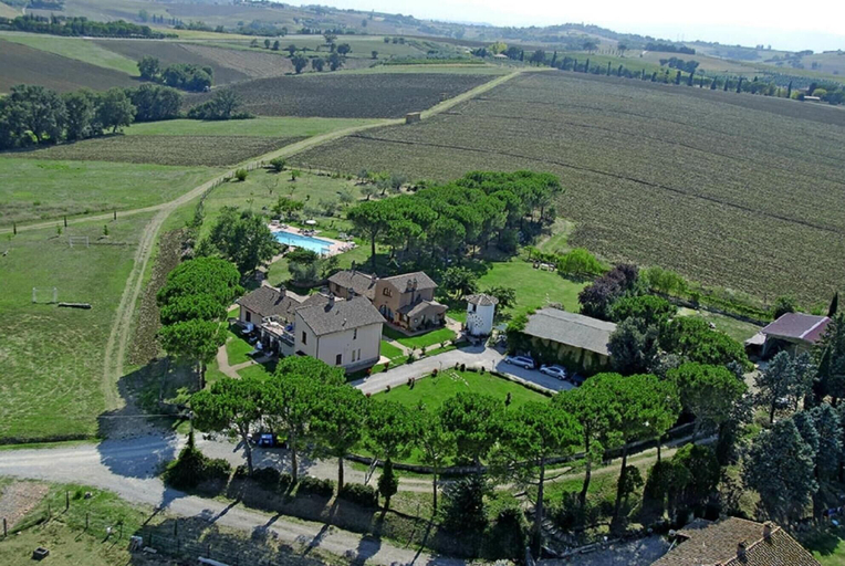 Others 2, Myrtle apt With Shared Pool, Perugia