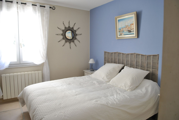 Bedroom 4, Villa Quinissole, Var