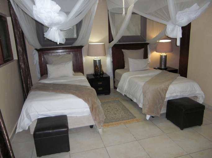 Bedroom 2, Shamba Lodge, Kitwe
