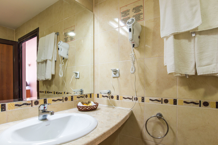 Bathroom, Tiva del Mar Beach Hotel, Nesebar