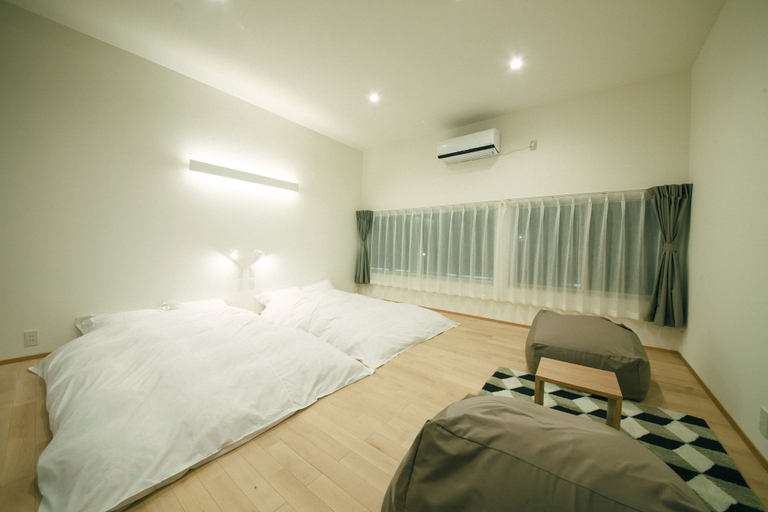 Bedroom 3, Anchor Site, Takayama