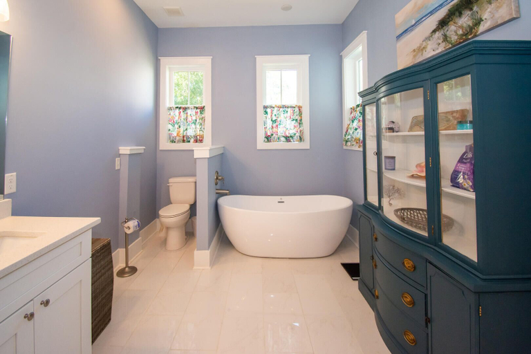 Bathroom 3, 1 Marsh Hen Cove, Beaufort