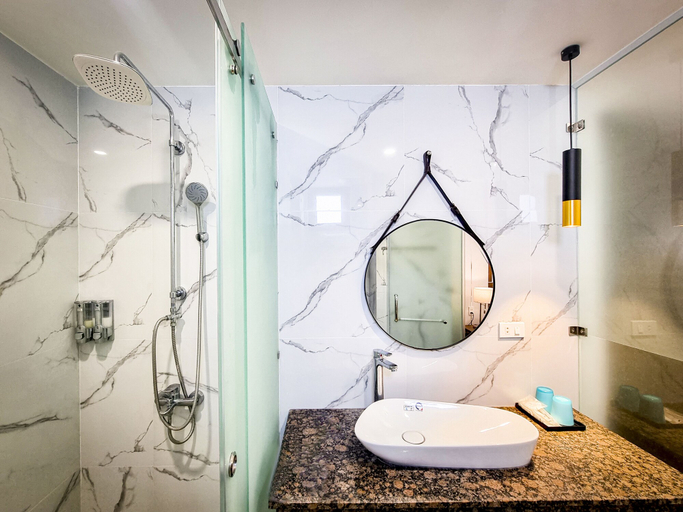 Bathroom 5, Aloha Hotel Quy Nhon, Qui Nhơn