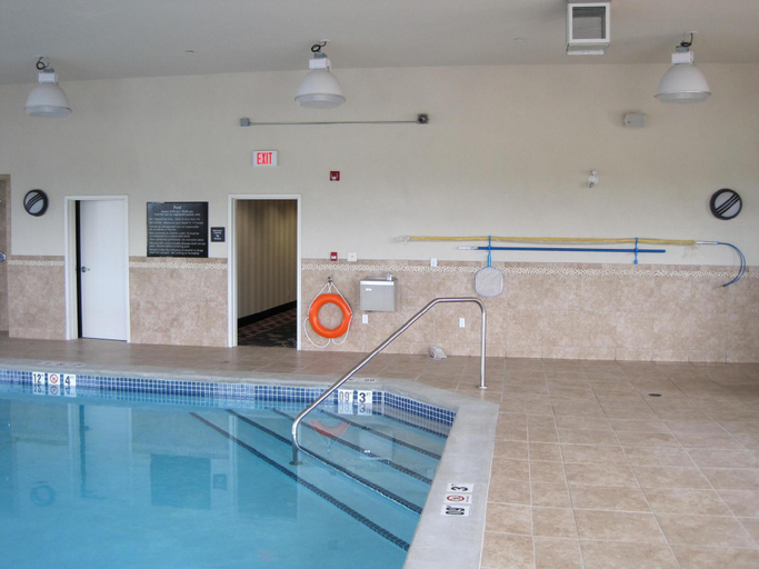 Sport & Beauty 5, Hampton Inn by Hilton Fort Saskatchewan, Division No. 11