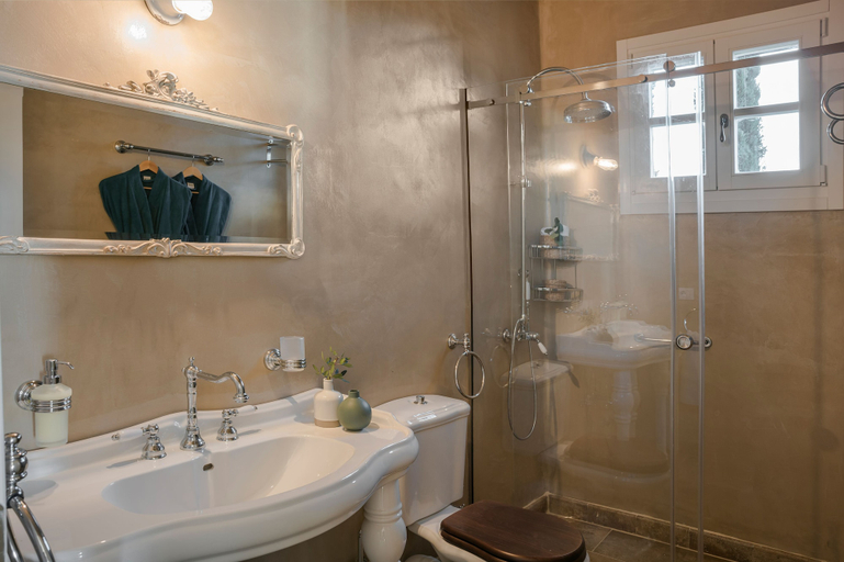 Bathroom 4, Villa Comi, Ionian Islands