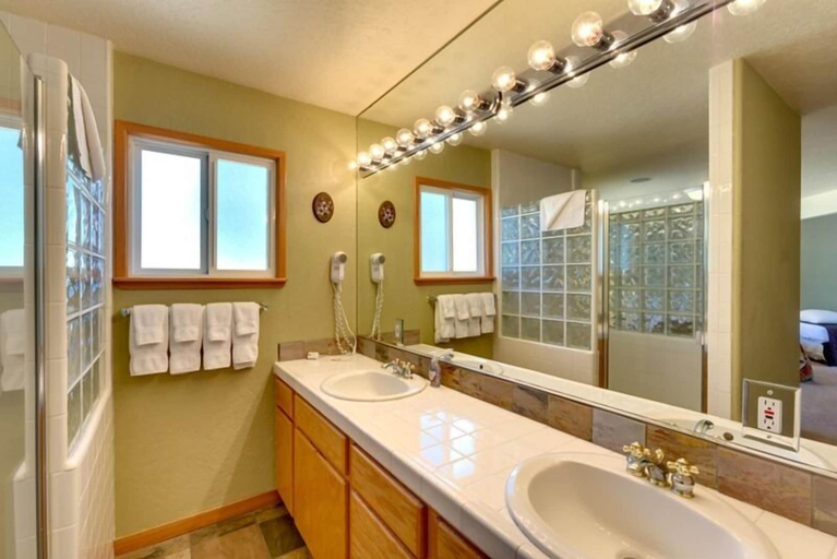 Bathroom, 3221 Marlette Circle, El Dorado