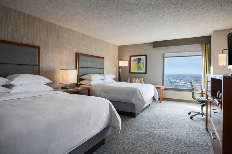 Bedroom 4, Sheraton Kansas City Hotel at Crown Center, Jackson