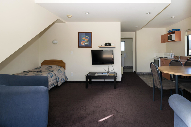 Others 5, Ashleigh Court Motel, Marlborough
