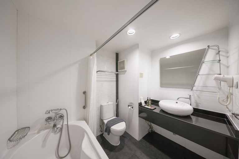 Bathroom 3
