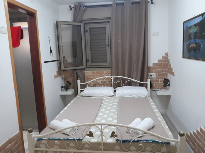 Bedroom 2, Tamer guest house