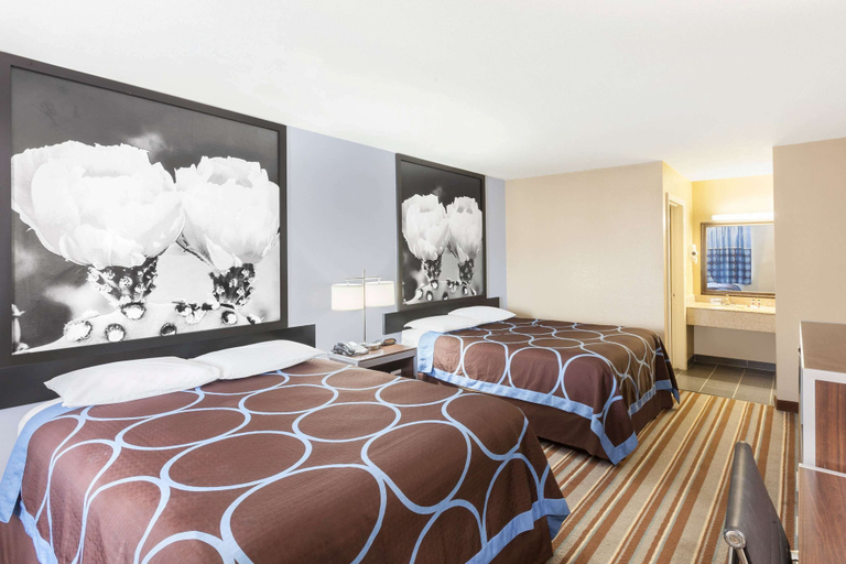 Bedroom 4, Super 8 by Wyndham Kingsville, Kleberg