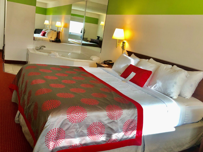 Bedroom 3, Ramada Limited Mount Sterling, Montgomery