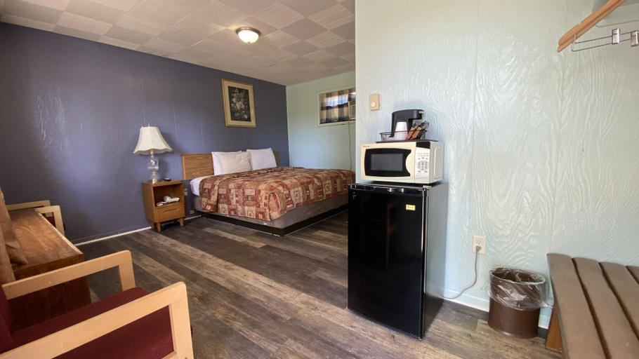 Bedroom 5, Northland Motel Kawkawlin, Bay
