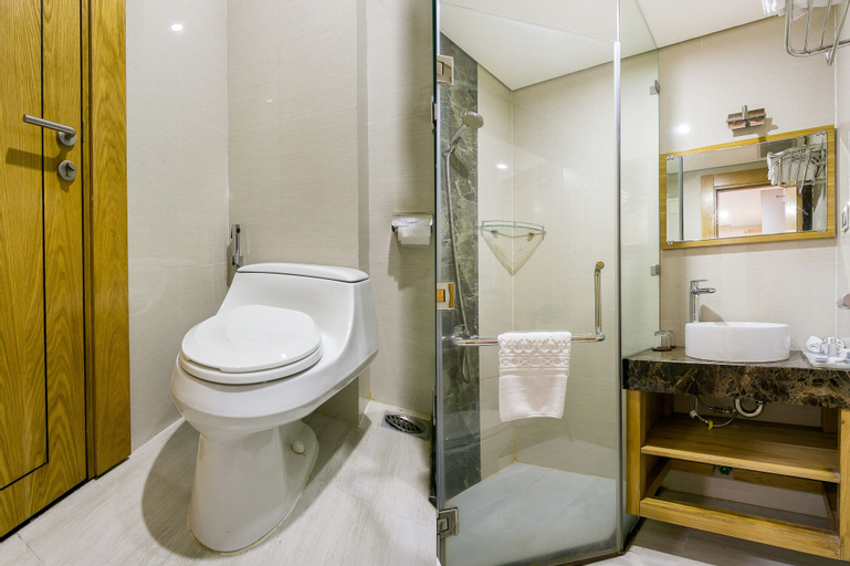 Bathroom 9