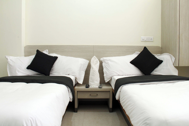 Bedroom 3, Hotel New Bharti, Aurangabad