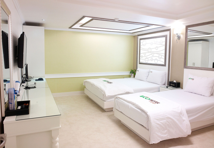 Bedroom 5, Eco Hotel, Pohang