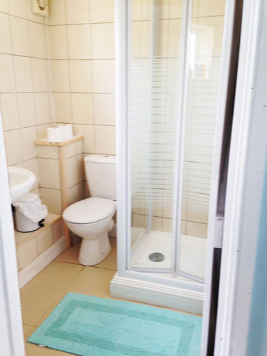 Bathroom 3, Hillside Bed & Breakfast, Devon