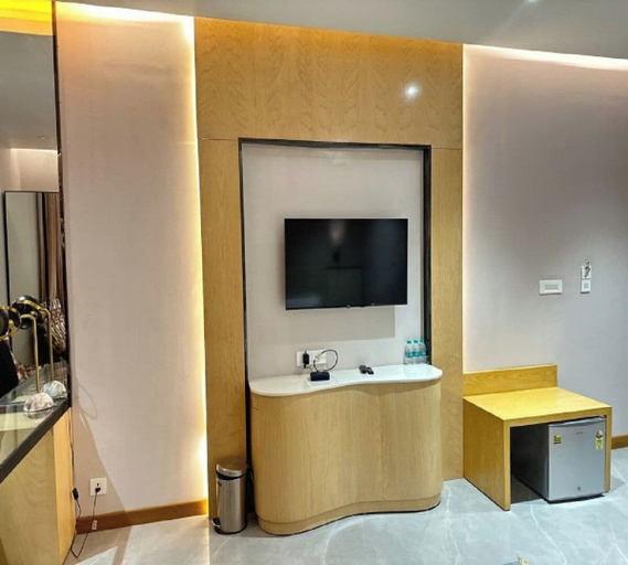 Others 4, Grand 5 Resort, Meerut