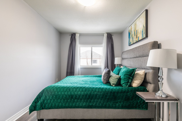 Bedroom 3, GLOBALSTAY. Modern 3-4 Bedroom Town, Hamilton