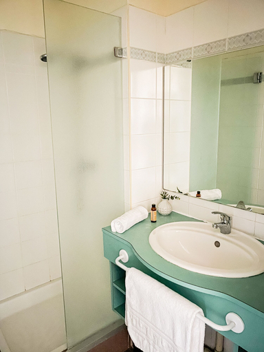 Bathroom 5, VVF Narbonne-Plage Saint-Pierre-la-Mer, Aude