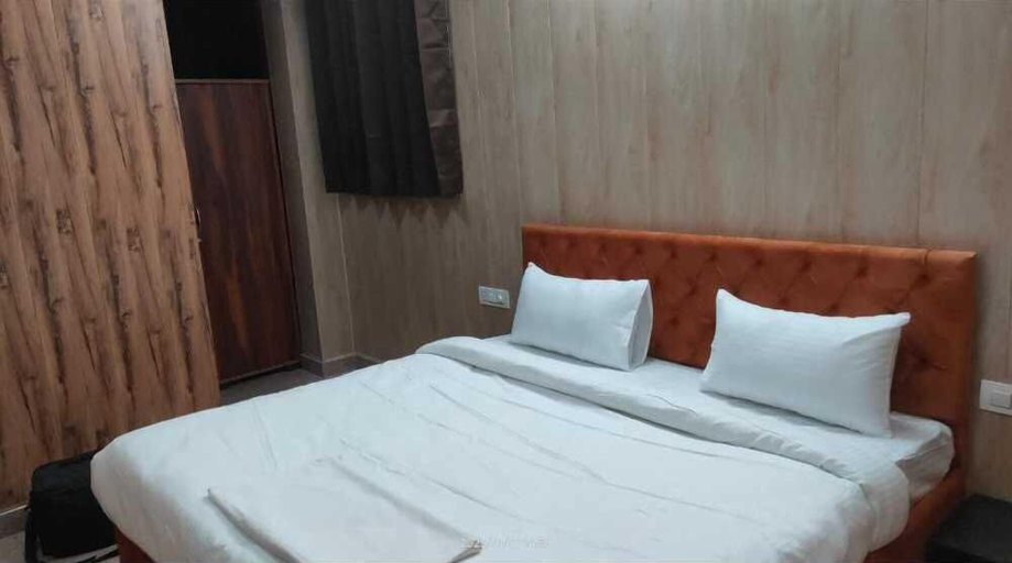 Bedroom 5, 360 Degree View Homestay, Dehradun