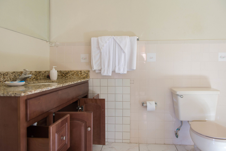 Bathroom 4, The Royal Kensington Villa