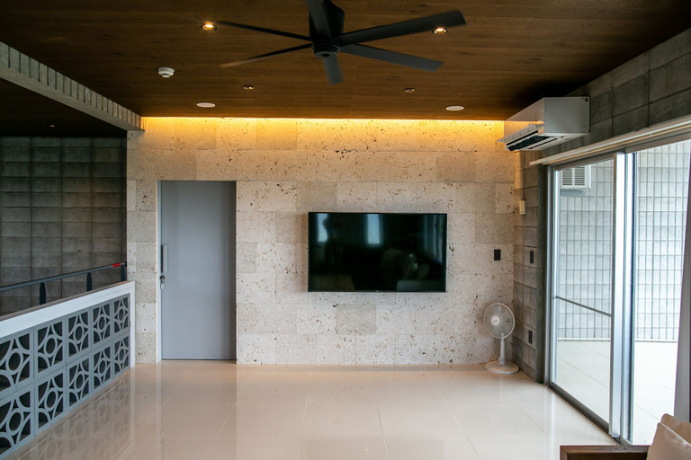 Others 5, vivid terrace, Miyakojima