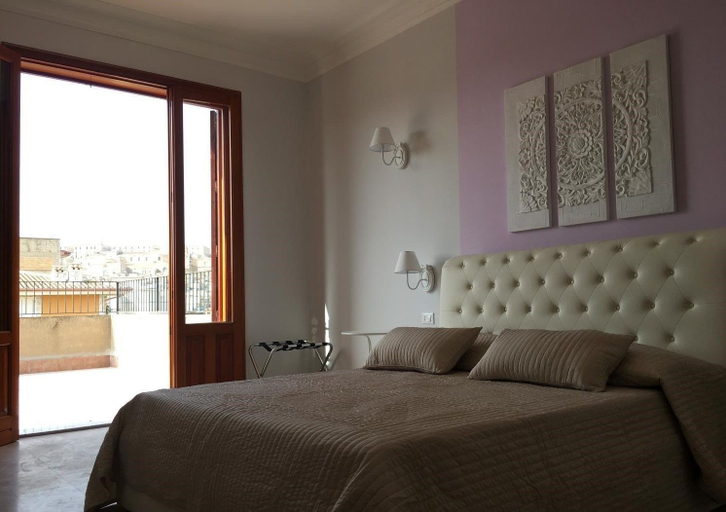 Bedroom 2, Simonetta's Rooms, Syracuse